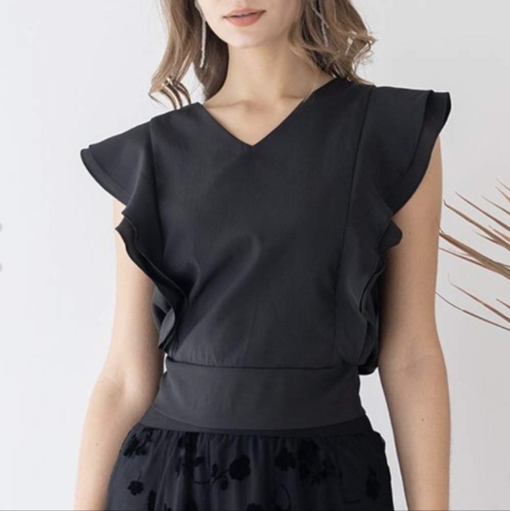 Chic Wish Black Blouse Flowy Mermaid Vibes Short Sleeve V Neck Cropped Dressy